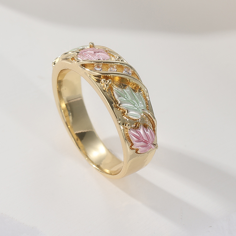 Women's Bohemian Elegance Hand-Carved Leaf Ring